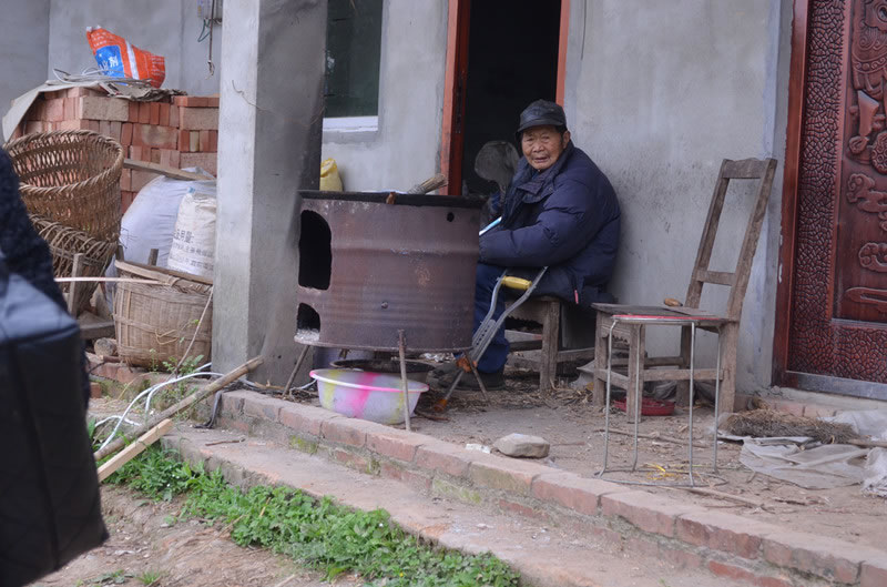 看望90歲高齡老人